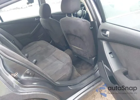 2010 Nissan Altima 2.5 S from USA, damaged, VIN 1N4AL2AP8AC171085